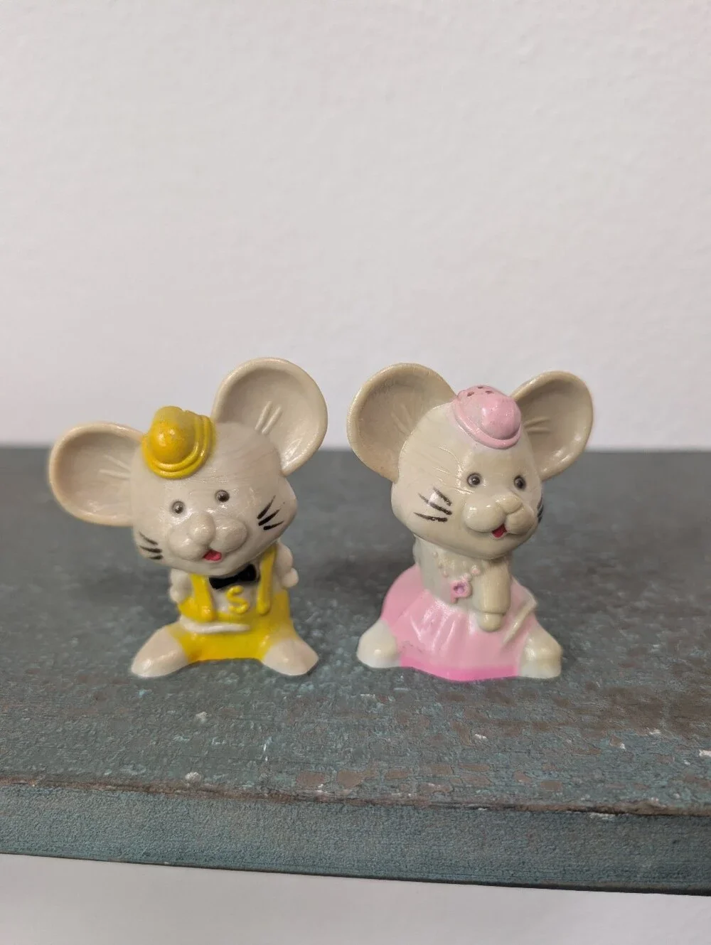 Vintage JSNY Anthropomorphic Hard Plastic Mouse Mice Salt and Pepper Shakers